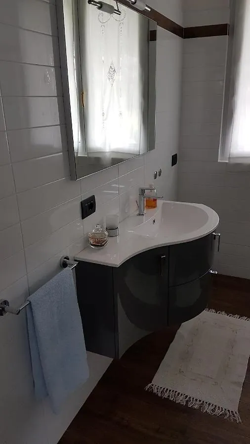 Villa Sole Colico 0*,  Ιταλία